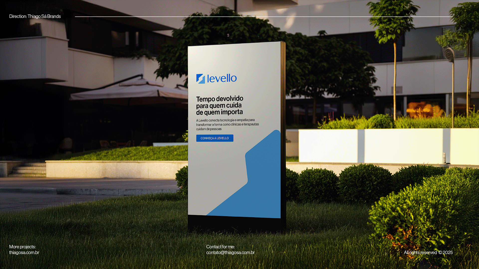 Mockup 08